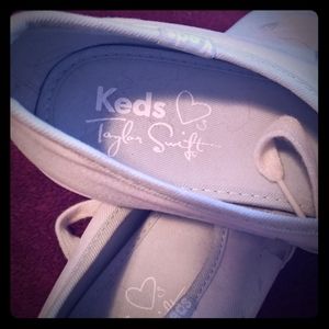 Taylor Swift keds